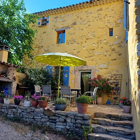 Quadruple Dans Ferme Provencale